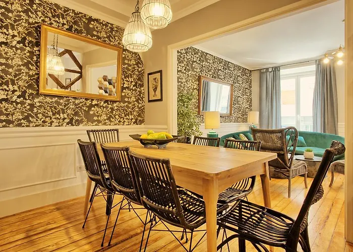 Angel's Chic Duplex דירה ליסבון